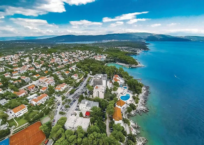 1 Bedroom Beautiful In Apartment *