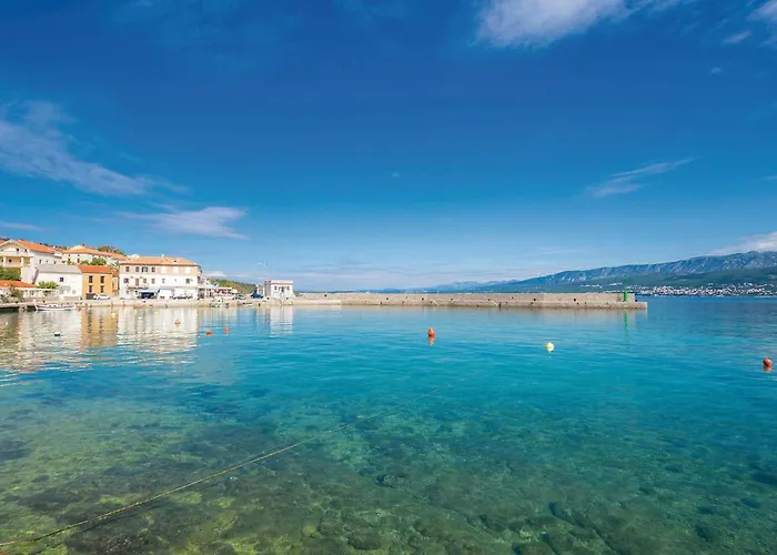 1 Bedroom Beautiful In 아파트 비르브닉