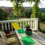 1 Bedroom Beautiful In *