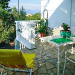 1 Bedroom Beautiful In Vrbnik (Primorje-Gorski Kotar)