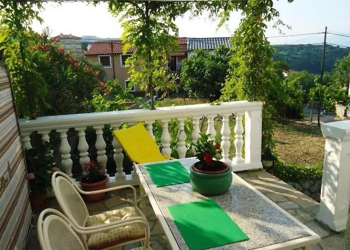 1 Bedroom Beautiful In *