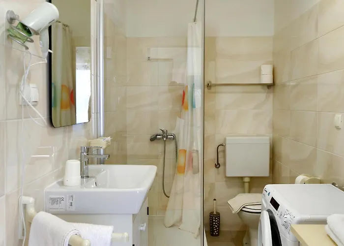 1 Bedroom Beautiful In Lejlighed *